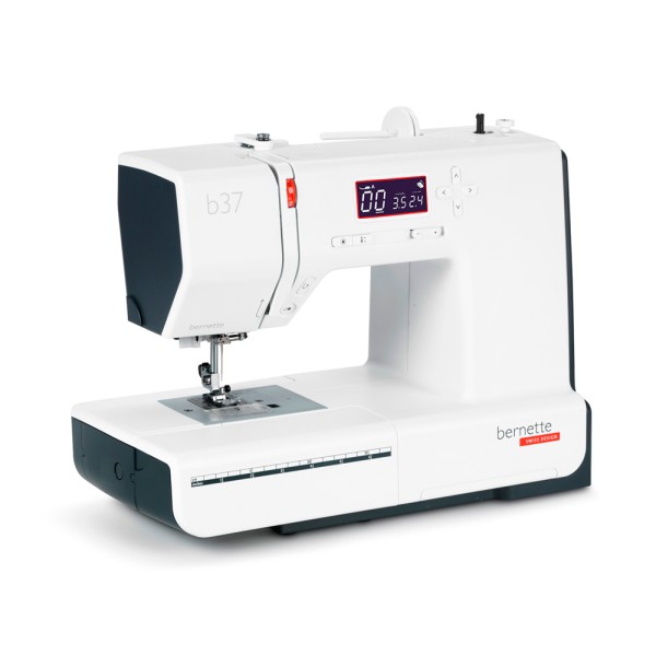 Швейная машина Bernette b37