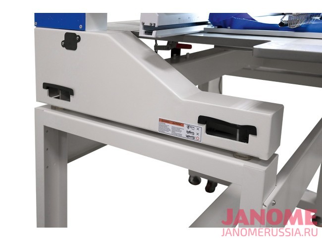 Промышленная двухголовочная вышивальная машина VELLES VE 1502C-TS2 FREESTYLE  поле вышивки 450 x 400 мм с пяльцами и бордюрной рамой