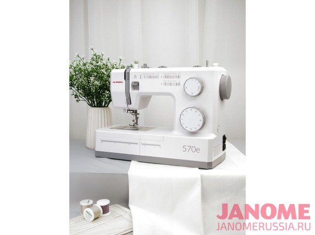 Швейная машина AURORA 570e