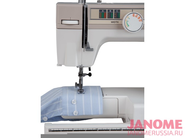 Швейная машина Janome LE-316