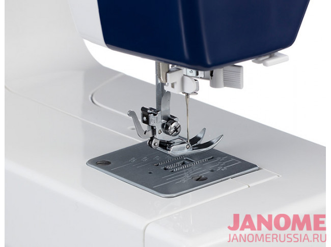 Электромеханическая швейная машина Janome SP901
