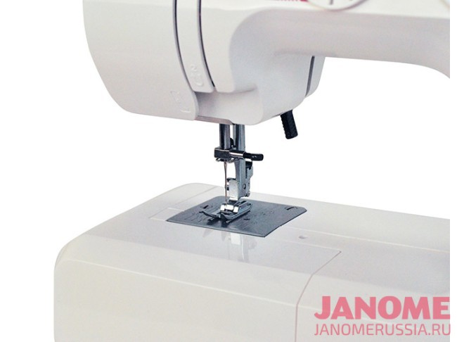 Электромеханическая швейная машина Elna TN1008