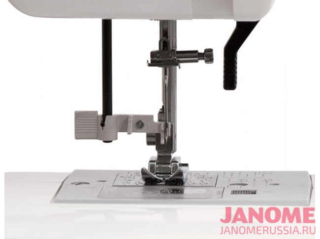 Электромеханическая швейная машина Janome 5117